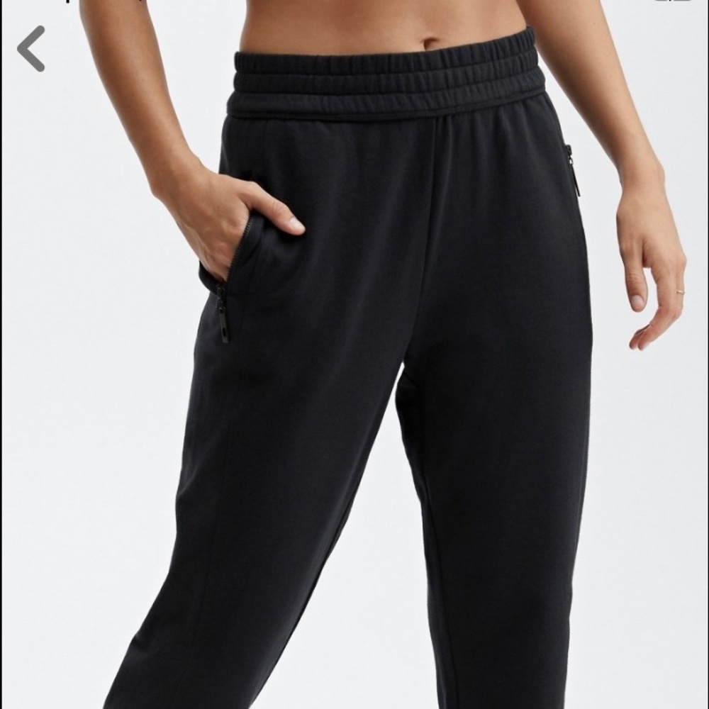 Fabletics Eco-conscious slim sweatpant!  NWT!